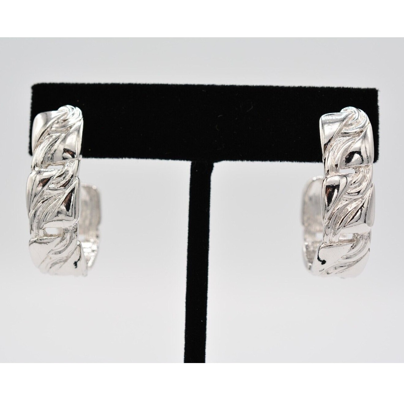 Trifari Vintage Earrings Linked Silver Hoops Curled Chunky Signed 1980s Binai 20$